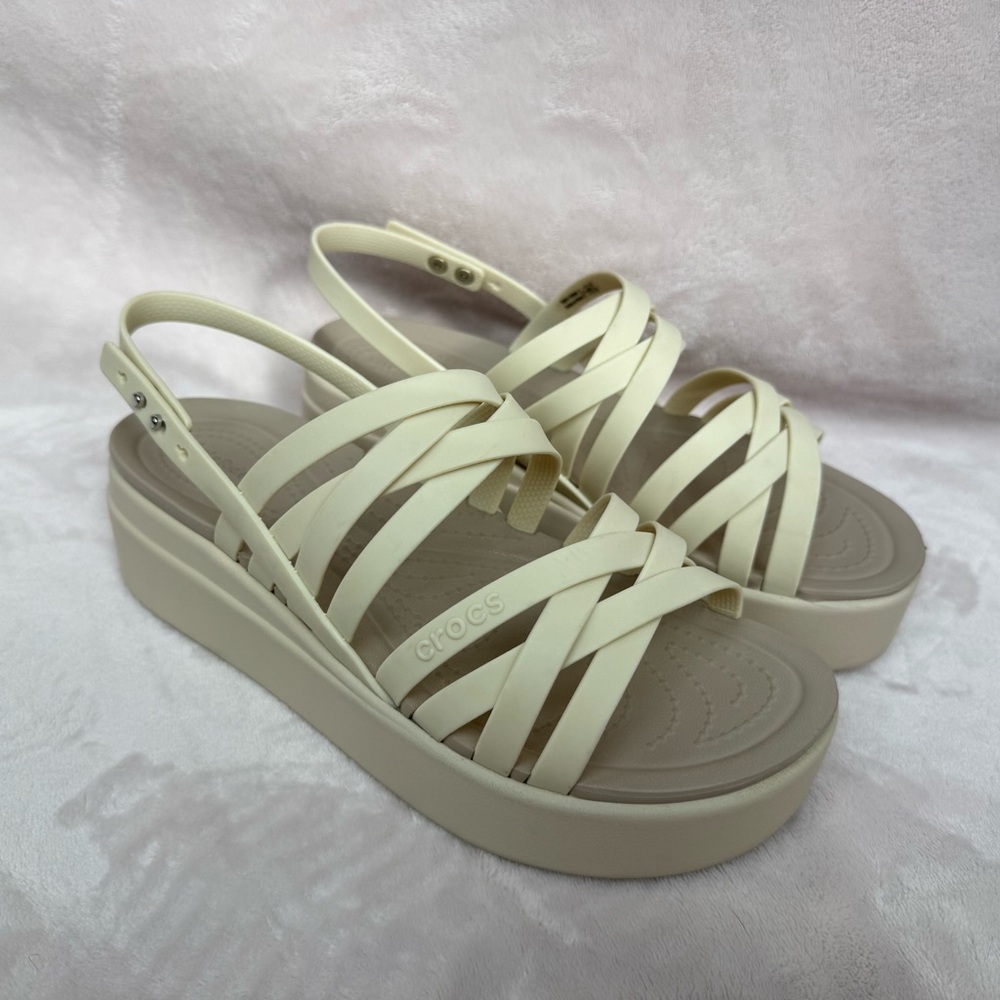 CROCS Women's Cream Platform Sandals